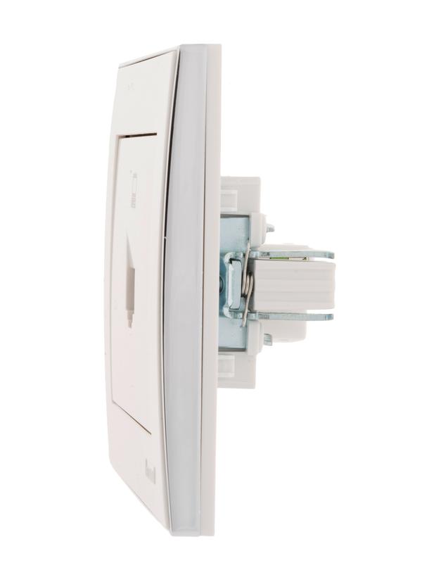  Розетка компьютерная 1-м СП Rain RJ45 с хром. боковой вставкой бел. LEZARD 703-0225-139 фото в каталоге от BTSprom.by