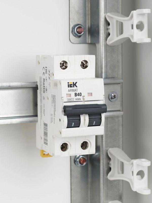  Выключатель автоматический модульный 2п B 40А M06N ARMAT IEK AR-M06N-2-B040 фото в каталоге от BTSprom.by