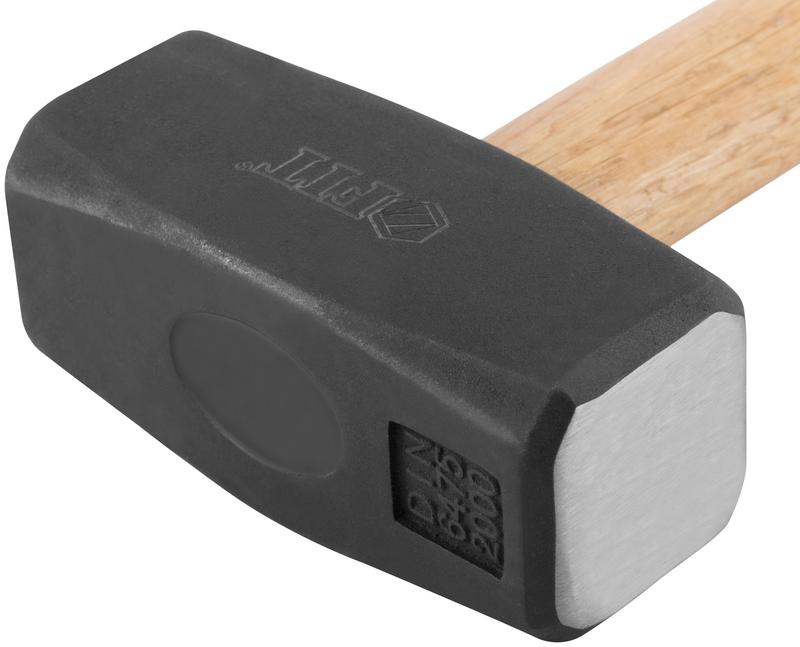  Кувалда кованая Профи 2кг деревянная ручка FIT 45120 фото в каталоге от BTSprom.by