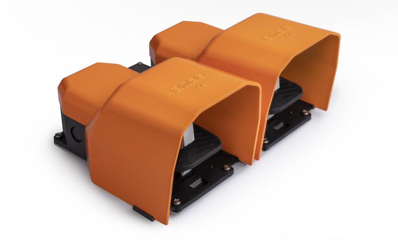 педаль двойная (1но+1нз) + (1но+1нз) с фиксацией с защитным кожухом (алюм.) оранж. цвета основание для рукояти (250в ac 4а) ip65 emas pdka22bb11t от BTSprom.by