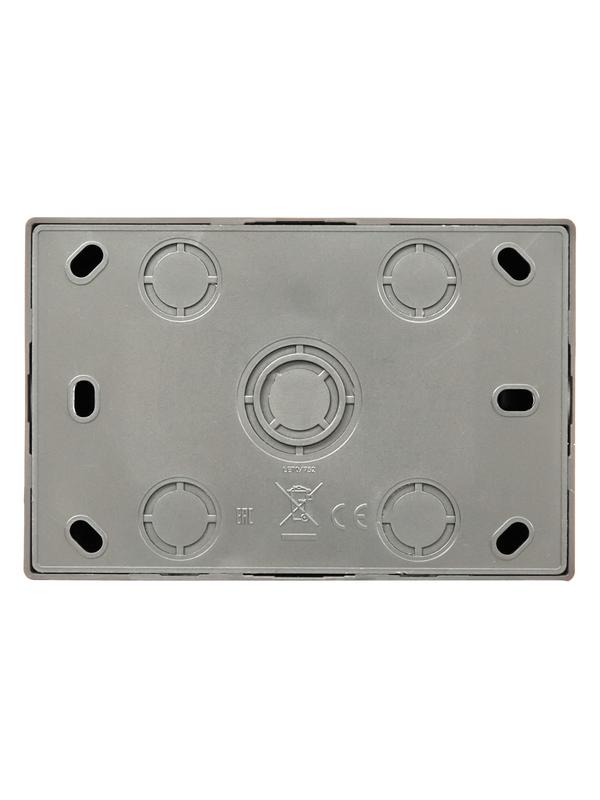  Розетка 2-м ОП LETO с заземл. закрытый корпус ПБТ платина LEZARD 752-3500-127B фото в каталоге от BTSprom.by