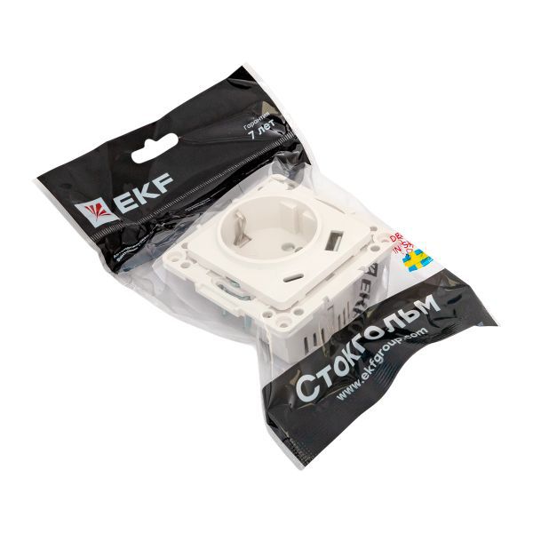  Розетка 1-м СП Стокгольм 16А USB A+C с заземл. защ. шторки винтов. клеммы механизм бел. EKF EYR16-2USB-typeA-typeC фото в каталоге от BTSprom.by