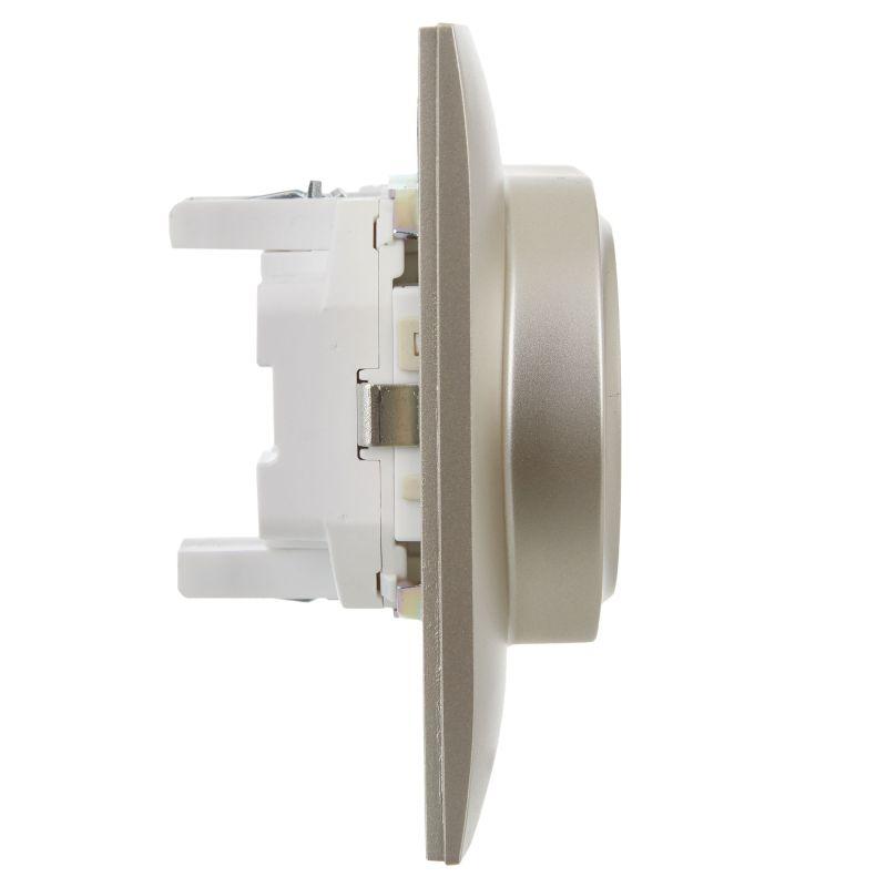  Розетка 2-м SKANDY 16А с заземл. защ. шторки в сборе SK-R07Sh шампань IEK SK-R24-16-K37-F фото в каталоге от BTSprom.by