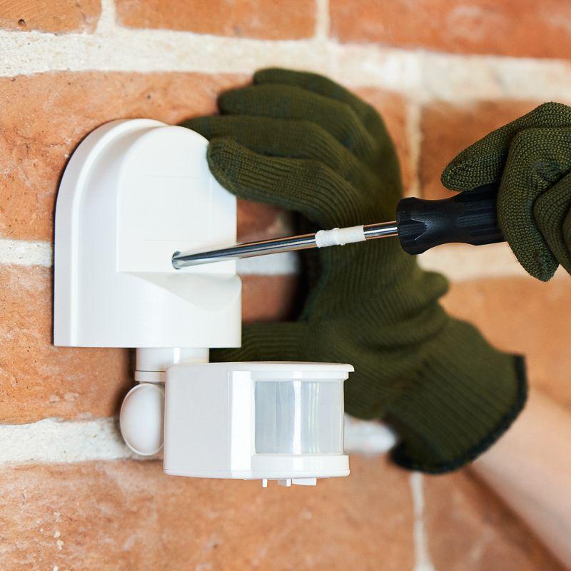  Датчик движения настенный ДДС 01 180град. 1200Вт 10-2000Лк 2-12м 10-420сек IP44 Rexant 11-9205 фото в каталоге от BTSprom.by