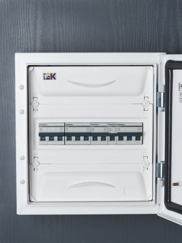  Выключатель автоматический модульный 3п C 32А 4.5кА ВА47-29 GENERICA MVA25-3-032-C фото в каталоге от BTSprom.by