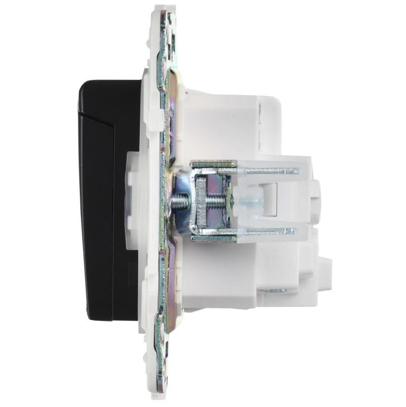  Розетка 1-м SKANDY 16А IP44 с заземл. защ. шторки с крышкой SK-R11Bl черн. IEK SK-R16-16-44-K02 фото в каталоге от BTSprom.by