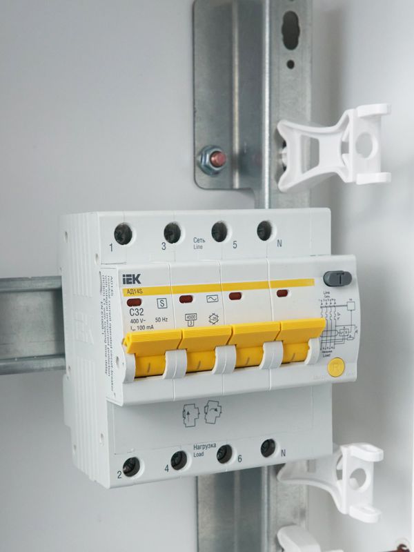  Выключатель автоматический дифференциального тока селективный 4п 32А 100мА тип AC АД14S KARAT IEK MAD13-4-032-C-100 фото в каталоге от BTSprom.by