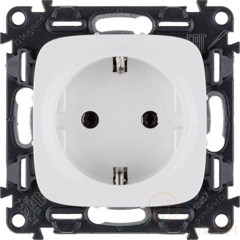 Розетка 1-м СП Valena Allure 16А IP2X 250В 2P+E безвинтов. клеммы с лицев. панелью механизм бел. Leg 753721 фото в каталоге от BTSprom.by  Розетка 1-м СП Valena Allure 16А IP2X 250В 2P+E безвинтов. клеммы с лицев. панелью механизм бел. Leg 753721 фото в каталоге от BTSprom.by