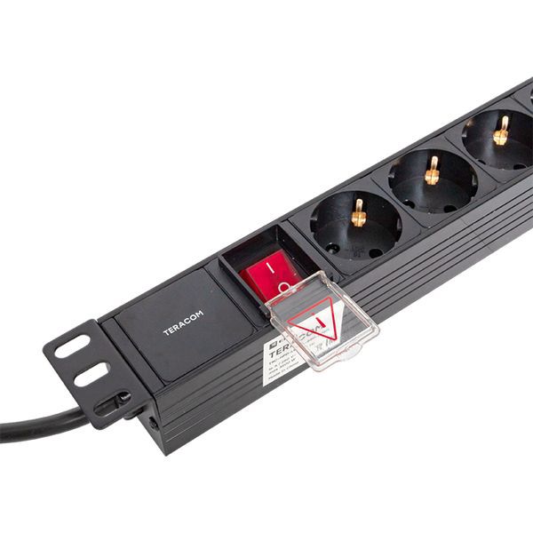  Блок PDU TERACOM 19дюйм 1U 16А/250В 6 роз. Schuko с выключат. шнур 2м 3х1.5кв.мм вилка Schuko корпус пластик черн. EKF TRC-HPD-LS-16A-6SH-2MSH фото в каталоге от BTSprom.by