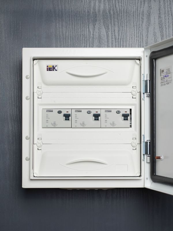  Выключатель дифференциального тока (УЗО) 4п 32А 100мА тип AC ВД1-63 GENERICA MDV15-4-032-100 фото в каталоге от BTSprom.by