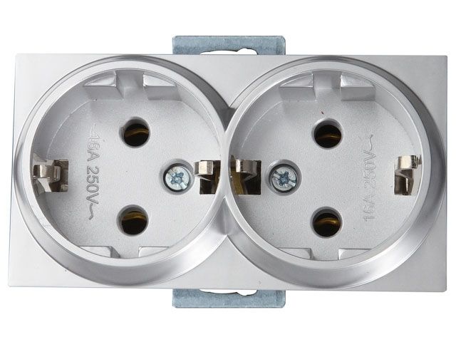 розетка 2-ая (скрытая, с/з) серебро, rita, mutlusan (16 a, 250 v, ip 20) 2200 202 0282 от BTSprom.by