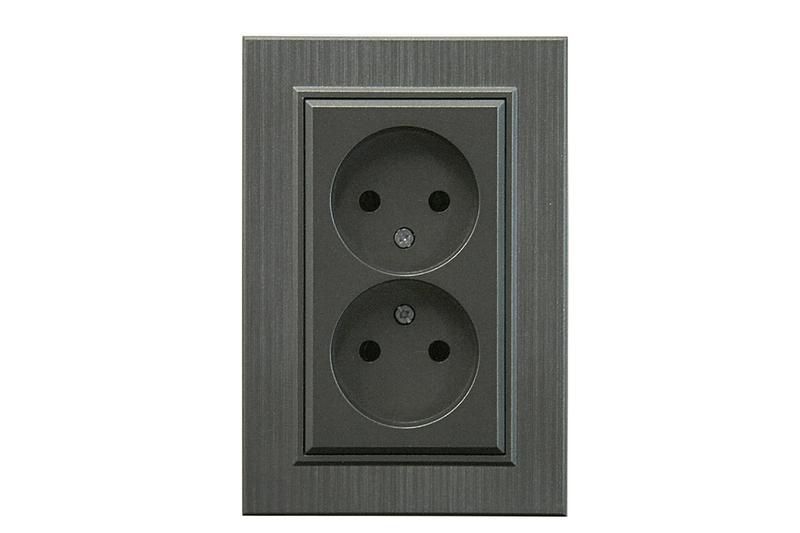 розетка 2-я karea line star без заземл. дым. металлик makel 86050017 от BTSprom.by