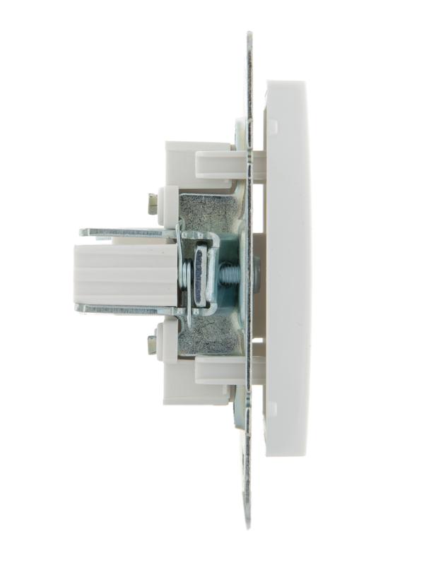  Розетка компьютерная СП Rain RJ45 16А IP20 механизм бел. LEZARD 703-0288-139 фото в каталоге от BTSprom.by