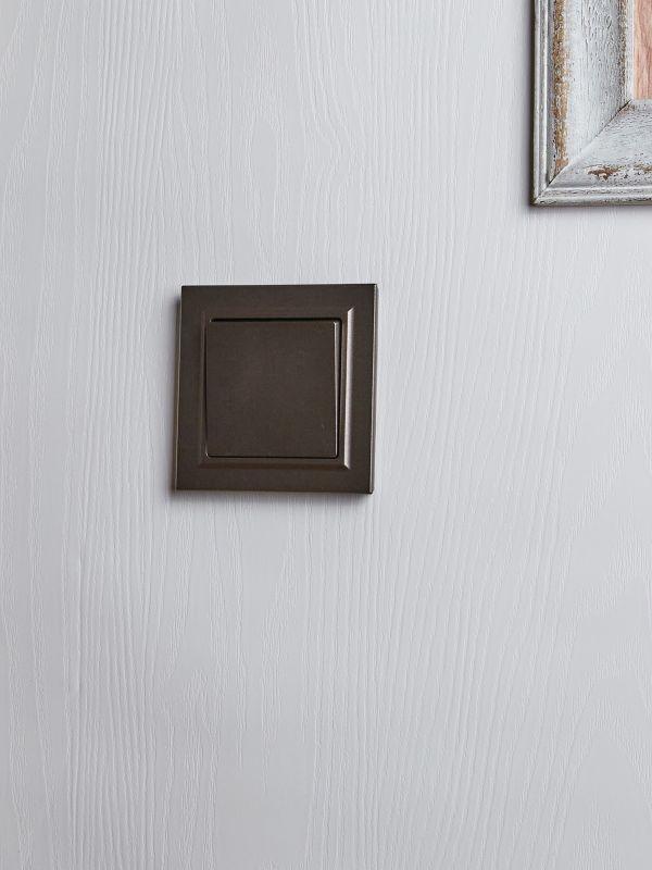  Выключатель 1-кл. СП BRITE ВСР10-1-0-БрТБ 10А в сборе бр. IEK BR-V10-0-10-K45-F фото в каталоге от BTSprom.by