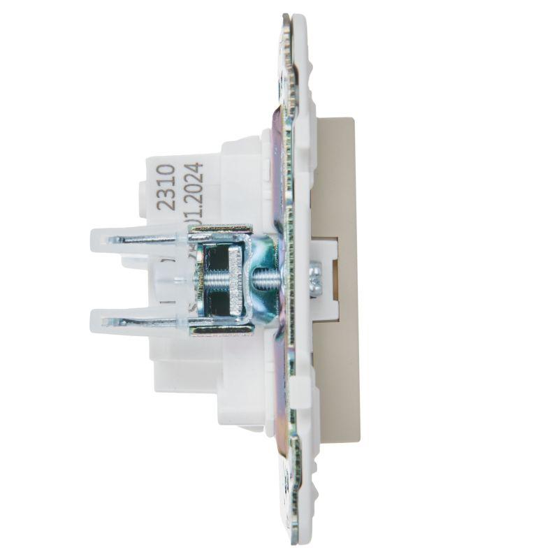  Розетка SKANDY 10А без заземл. без защ. шторок SK-R02B беж. IEK SK-R10-10-K10 фото в каталоге от BTSprom.by