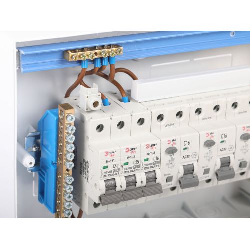  Клемма вводная для мод. обор. КВМ 4-25кв.мм прямая передн. подключение PIN Эра Б0065598 фото в каталоге от BTSprom.by