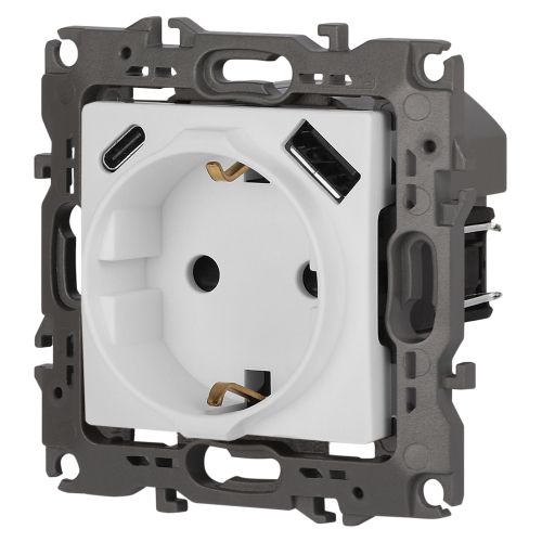  Розетка Эра12 12-4108-01М 16А 250В 2P+E с USB type-A+C 5В-3А защ. шторки бел. матов. Эра Б0067711 фото в каталоге от BTSprom.by