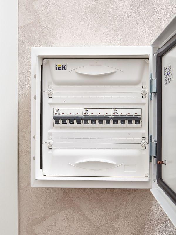  Выключатель автоматический модульный 4п C 25А M06N ARMAT IEK AR-M06N-4-C025 фото в каталоге от BTSprom.by