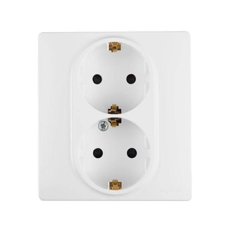 розетка 2-м сп etika 16а ip31 250в 2х2p+e с заземл. защ. шторки немецк. стандарт безвинт. клеммы бел. leg 672233 от BTSprom.by