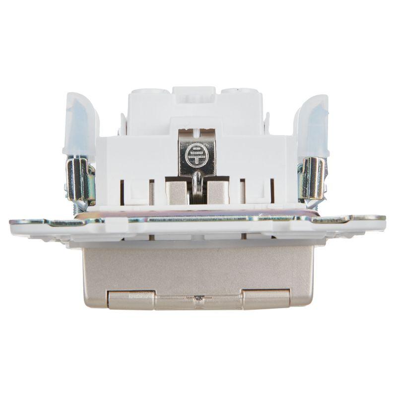  Розетка 1-м SKANDY 16А IP44 с заземл. защ. шторки с крышкой SK-R11Sh шампань IEK SK-R16-16-44-K37 фото в каталоге от BTSprom.by