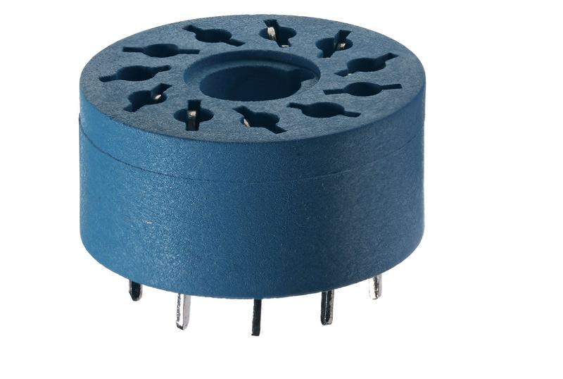 розетка для монтажа на плате для реле 60.12 таймера 88.12 диаметр 17.5мм finder 90141 от BTSprom.by