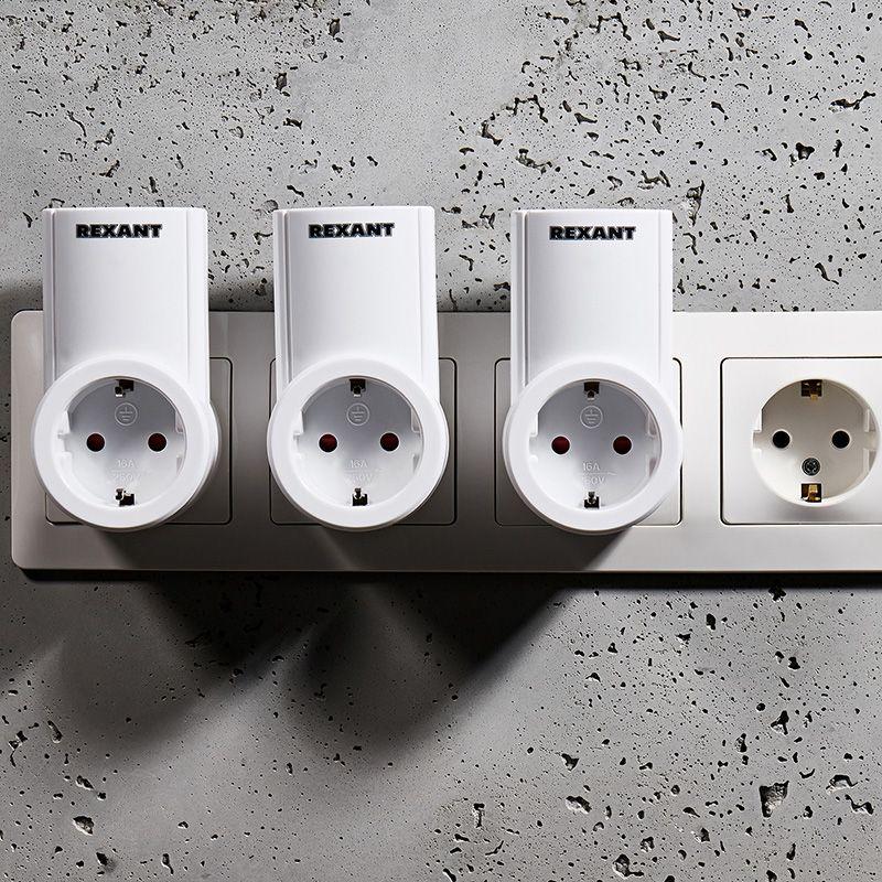  Розетка радиоуправляемая с пультом RX-003 (один пульт три розетки) Rexant 10-6030 фото в каталоге от BTSprom.by