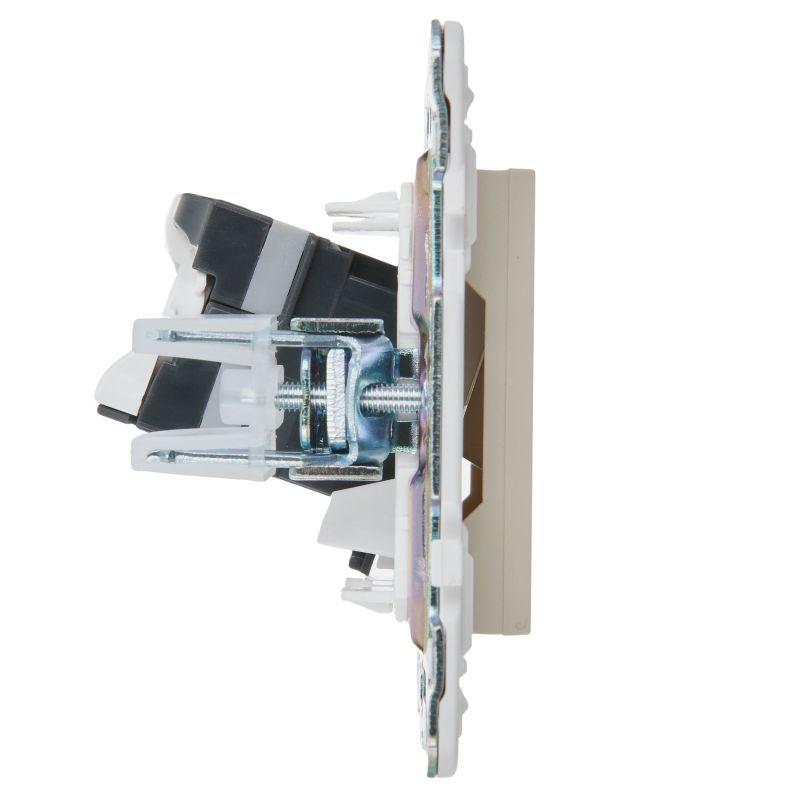  Розетка компьютерная RJ45 кат.5E SKANDY SK-K01B беж. IEK SK-K10-1-K10 фото в каталоге от BTSprom.by