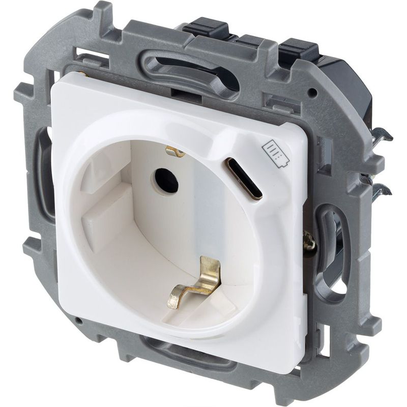  Розетка 1-м СП Inspiria 16А IP20 250В 2P+E немецк. стандарт с заряд. устройством USB тип C 1.5А 5В механизм бел. IEK 673770 фото в каталоге от BTSprom.by