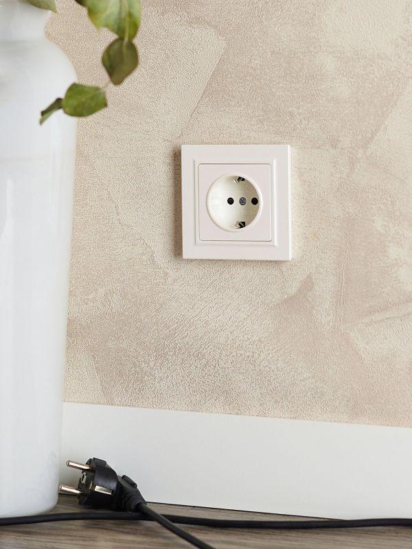  Рамка 1-м IP44 BRITE РУ-1-БрЖ-44 жемчуж. IEK BR-M12-44-K36 фото в каталоге от BTSprom.by