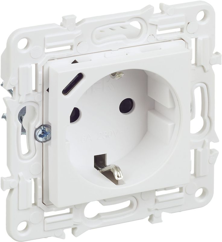 розетка skandy 18вт 16а с заземл. защ. шторки с usb c sk-r17w арктич. бел. iek sk-r14-16-u14-018-k01 от BTSprom.by