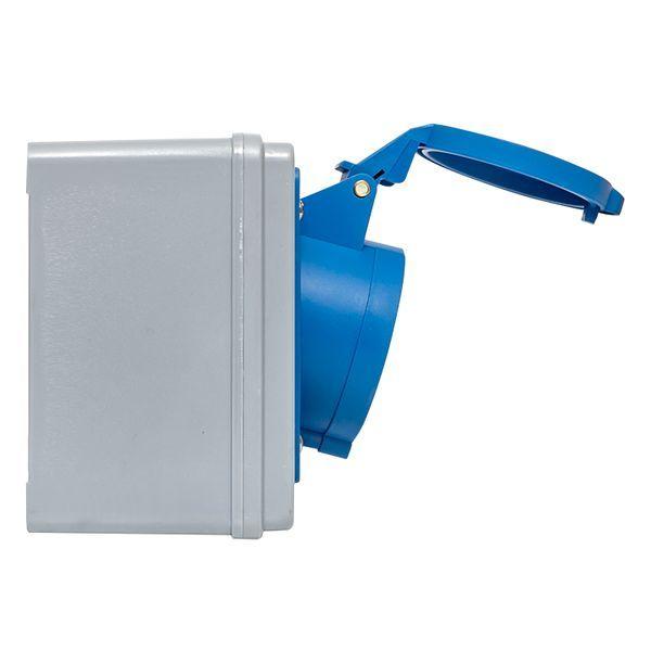  Розетка 1423 2Р+РЕ 32А 220В IP44 с блокировкой и выкл. EKF ps-1423-32-220 фото в каталоге от BTSprom.by