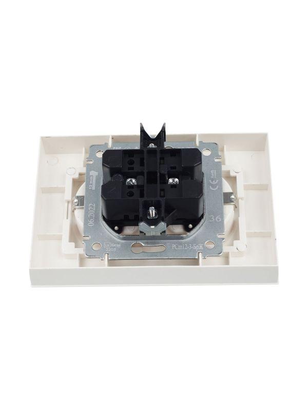  Розетка 2-м СП BRITE РСш12-3-БрЖ 16А в сборе с заземл. защ. шторки жемчуж. IEK BR-R24-16-K36-F фото в каталоге от BTSprom.by