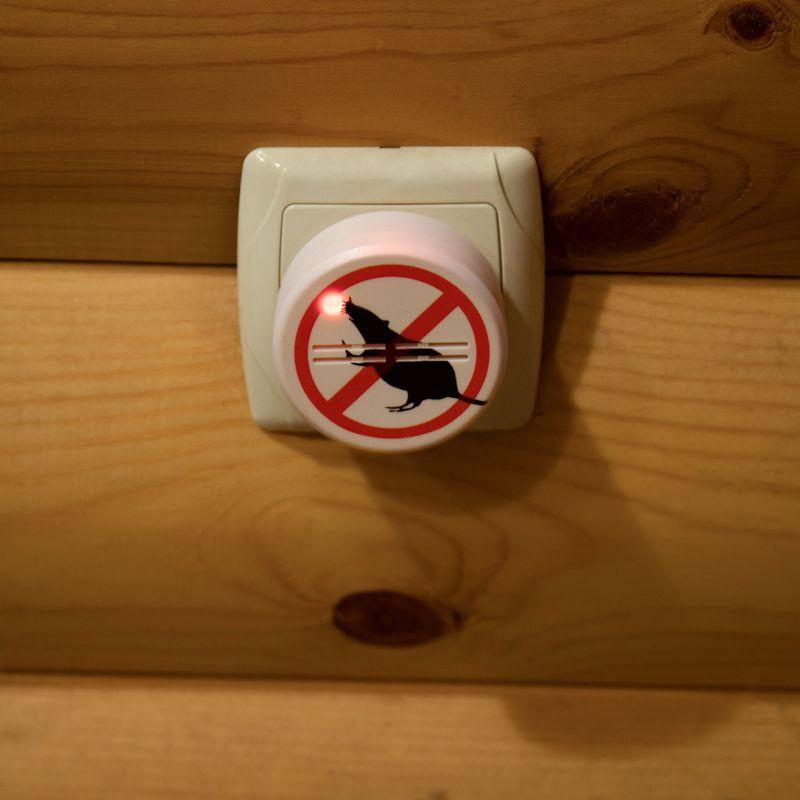  Отпугиватель грызунов ультразвуковой S 30кв.м 220В Rexant 71-0028 фото в каталоге от BTSprom.by