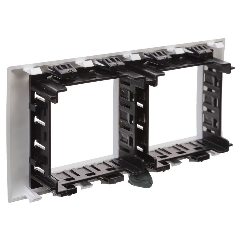  Рамка-суппорт 4мод. Avanti для "In-liner Front" серебр. металлик DKC 4404914 фото в каталоге от BTSprom.by