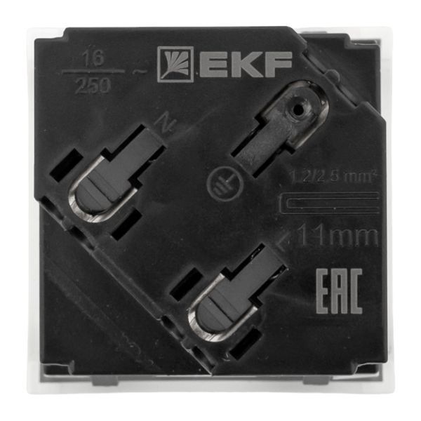  Розетка 45х45 45град. с заземл. быстрозажимные клеммы бел. EKF E2MR16-028-10-45-SL фото в каталоге от BTSprom.by