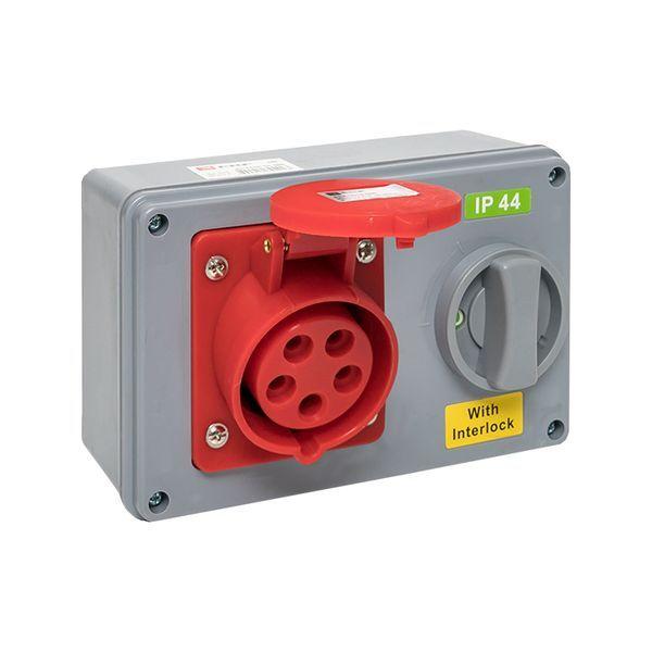  Розетка 1415 3Р+РЕ+N 16А 380В IP44 с блокировкой и выкл. EKF ps-1415-16-380 фото в каталоге от BTSprom.by