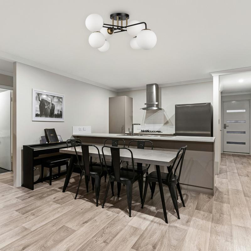  Люстра Navel 40Вт E14х8 IP20 Freya FR8016PL-08BBS1 фото в каталоге от BTSprom.by