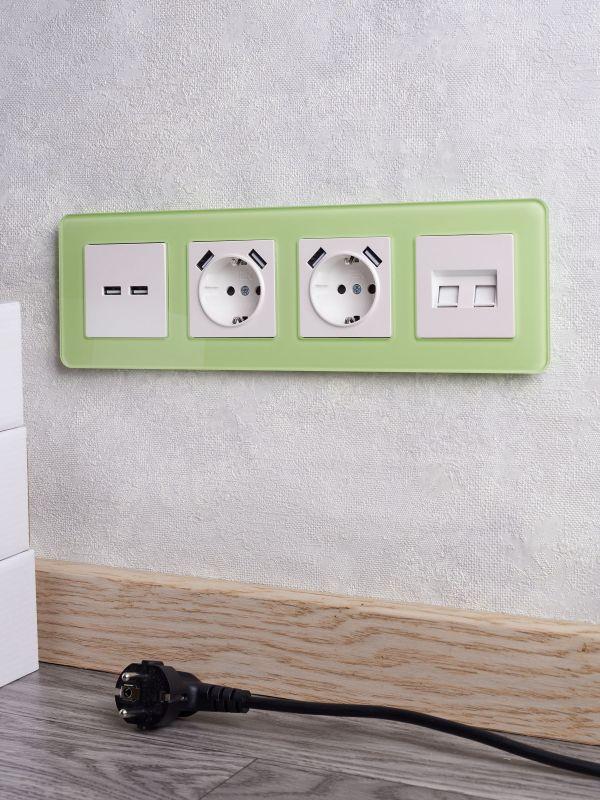  Рамка 4-м BRITE РУ-4-2-Бр стекло эко грин RE IEK BR-M42-G-41-K06 фото в каталоге от BTSprom.by