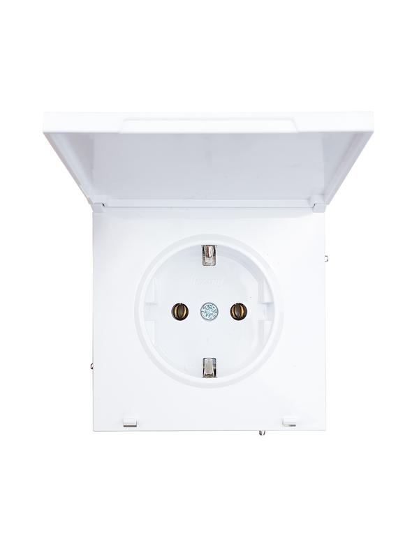  Розетка 1-мест. с/з с крышкой СП ZIMA 16А ПБТ безвинт. зажим бел. LEZARD 704-0288-123BQC фото в каталоге от BTSprom.by