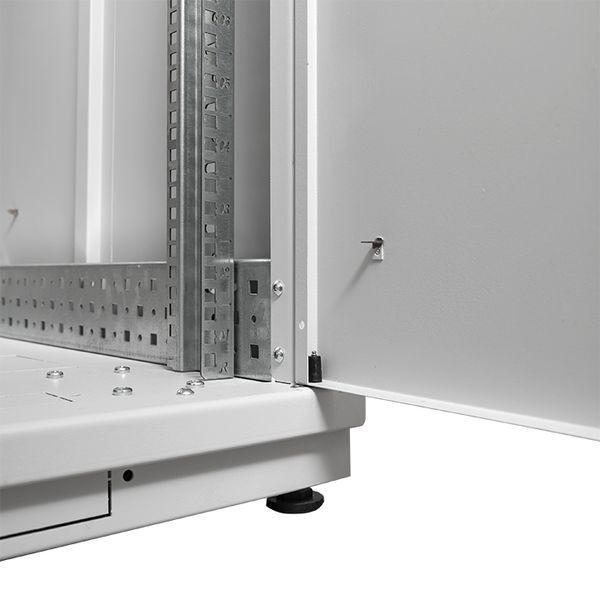  Полка перфорированная TERACOM PRO 500мм черн. EKF TRP-FIX-500-BK фото в каталоге от BTSprom.by