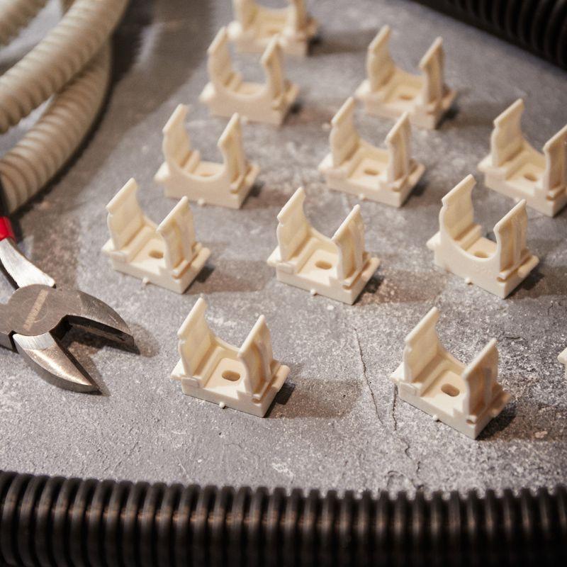  Держатель для труб (клипса) d20мм для монтажн. пистолета бел. Rexant 28-0420-3 фото в каталоге от BTSprom.by