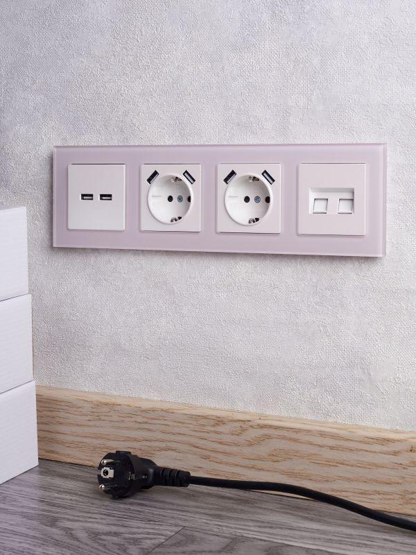  Рамка 4-м BRITE РУ-4-2-Бр стекло розовый матов. IEK BR-M42-G-31-K14 фото в каталоге от BTSprom.by