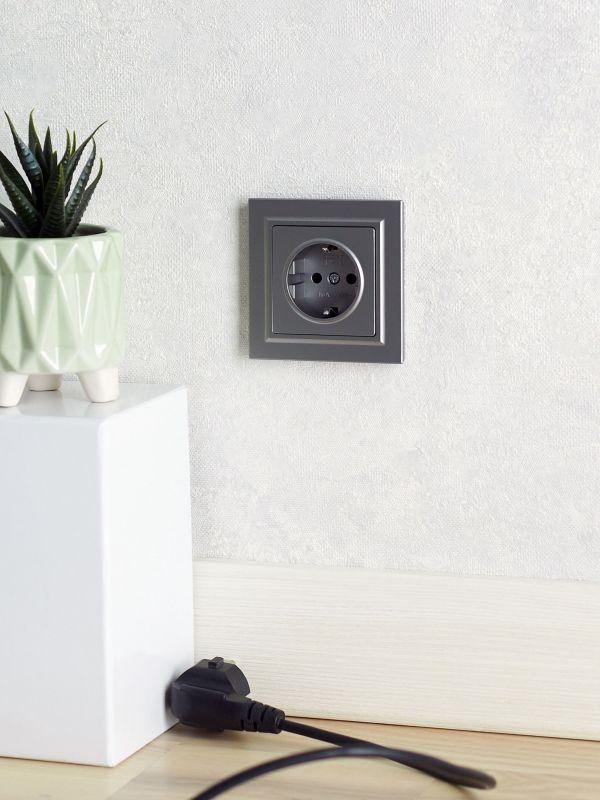  Розетка 1-м СП BRITE РС11-1-0-БрС 16А с заземл. без защ. шторки механизм сталь IEK BR-R11-16-K46 фото в каталоге от BTSprom.by