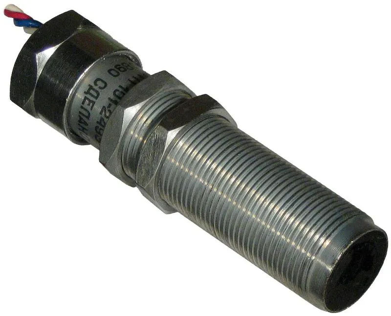 переключатель бесконтактный торцевой бтп-101 24в (длина проводов 2м) пост. замыкание у3 a8013-79689803 от BTSprom.by